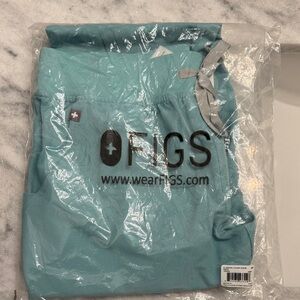 New Figs Zamora Scrub Pants